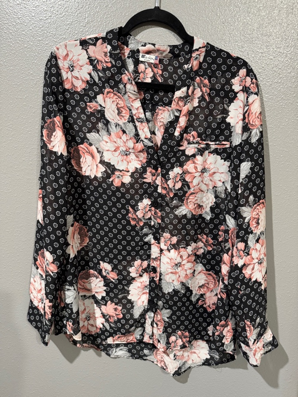Kut from the Kloth Black Floral Button-Up Blouse